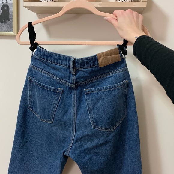 Zara High Waisted Mom Jeans - Picture 5 of 7